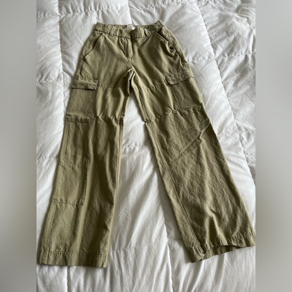 Women’s Olive Cargo Pants
